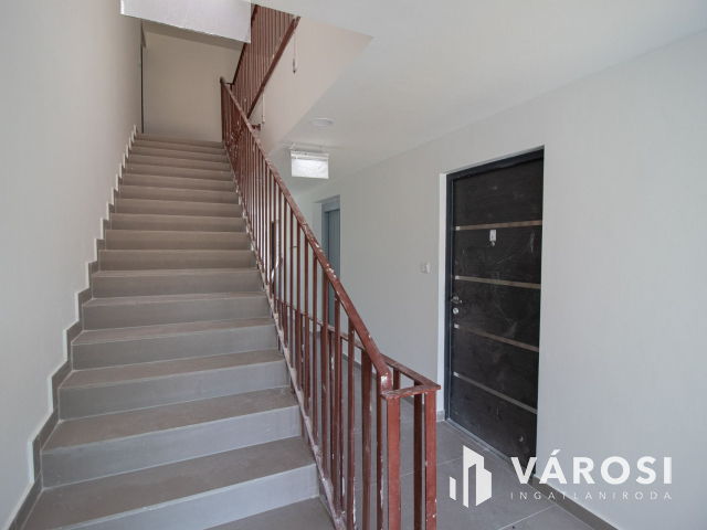 Kulcsrakész lakás Péterhegyen G-1-1