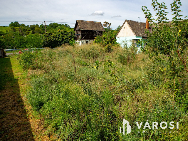 Optimális méretű telek az új otthonának!
