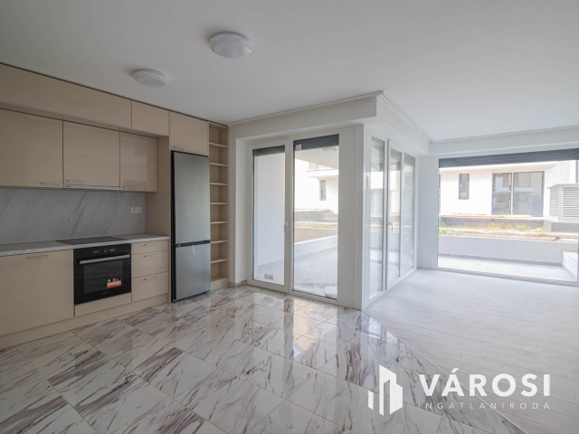 Kulcsrakész lakás Péterhegyen D-1-6