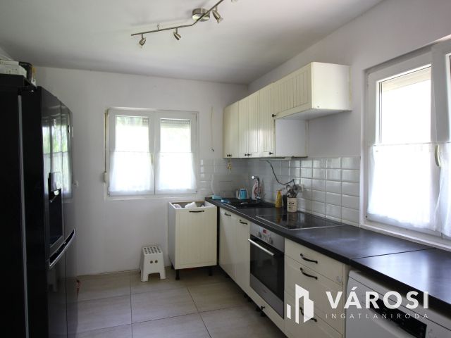 Napelemes tanya Balástyán