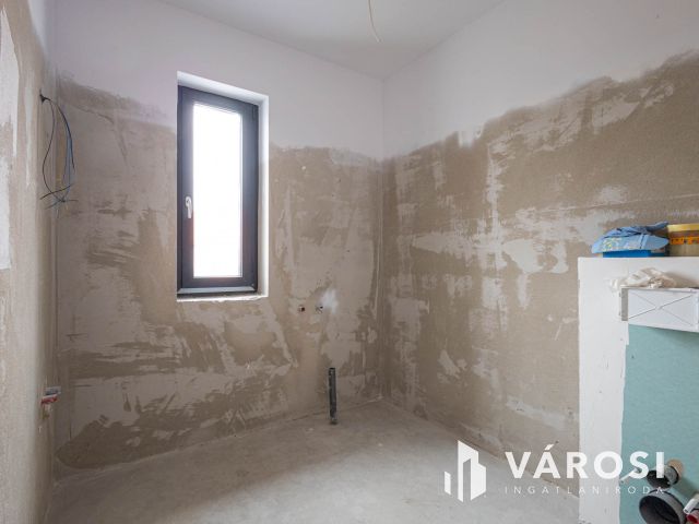 Minden igényt kielégítő újépítésű családi ház