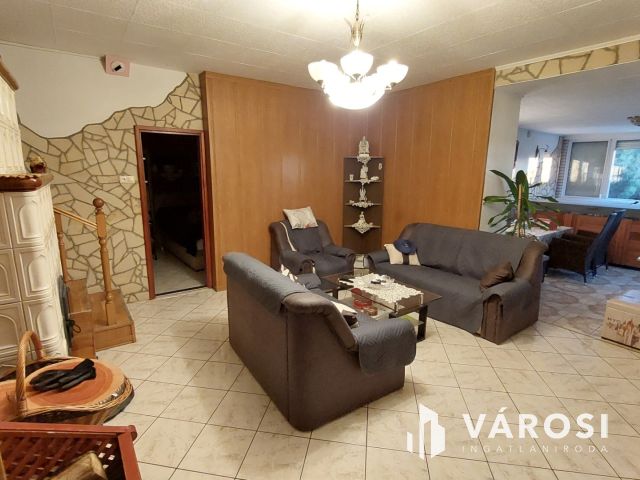 Szép kertben két nagy ingatlan egy áráért Csabrendeken