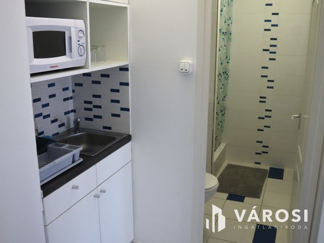 Panorámás felújított lakás a Beszédes József sétányon