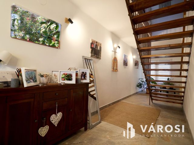 Felújított családi ház az Adyn