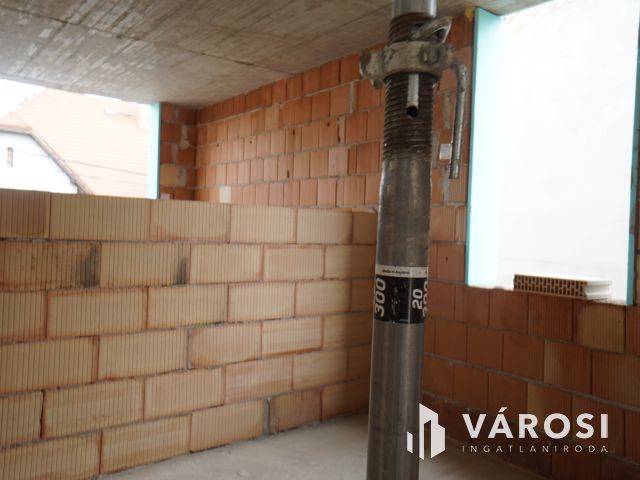 Prémium tetőteraszos, új építésű lakás Bókaitelepen