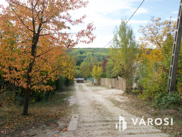 Örök panorámás üdülő övezeti telek eladó