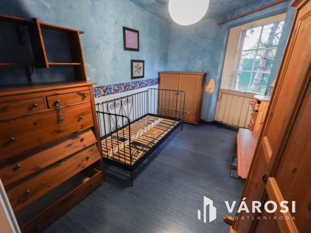 Újszerű családi ház Érden!