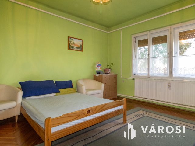 Tégla falazatú, 3 szobás családi ház Jamina elején