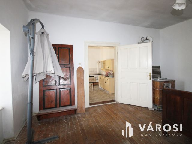 Patakparti kisház + megosztható telek = Bakonybéli nyerő lap