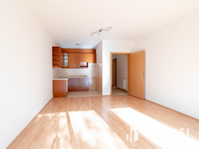 37 m2-es kiváló állapotú iroda Pesterzsébet központjában