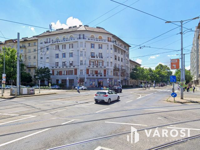 Eladó 3 szobás, prémium minőségben felújított lakás