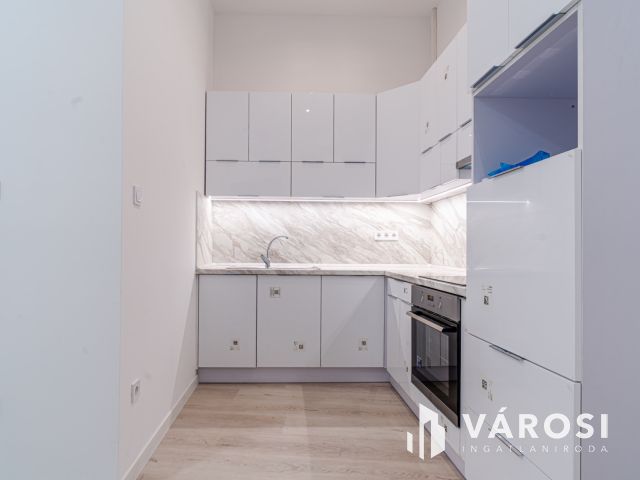 Akár lakni akár befektetni Vásárhely belvárosában 02