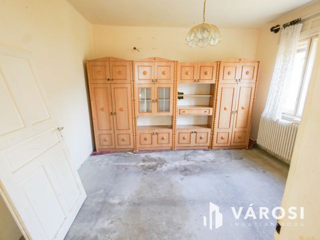 Felújítandó családi ház szenzációs településen!