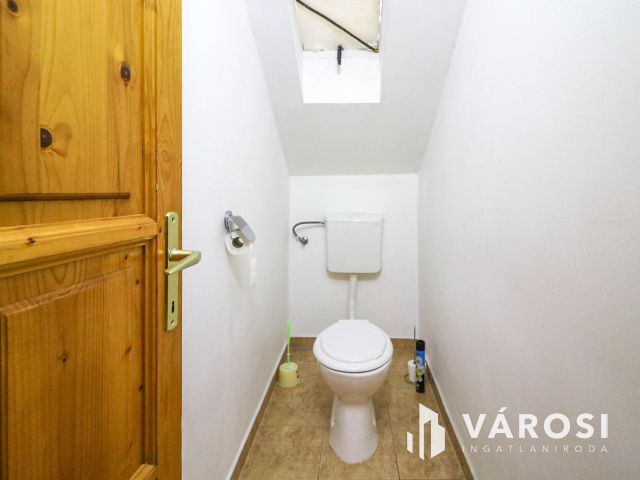 Nagy családi ház eladó vendégház lehetőséggel Gyomán