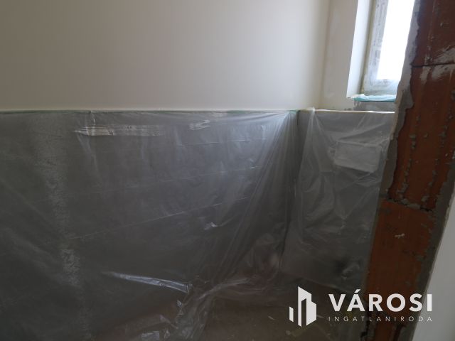 Baktói ikerház,minőségi kulcsrakész kivitelben.