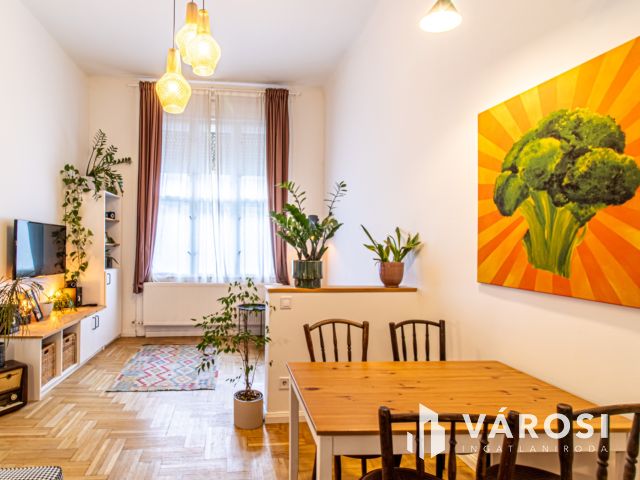 Napfényes és stílusos lakás a Belgrád rakparton