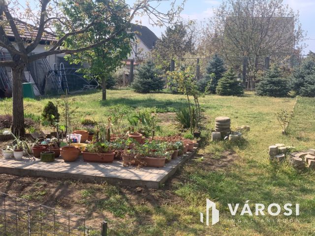 Nyíregyházán eladó 5 szobás  ház , sok lehetőséggel