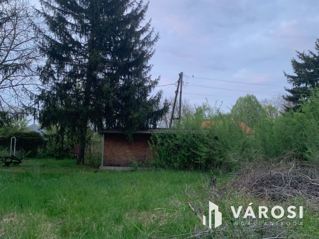 Épitési telek lakott környezetben, Diószegi út mellett!!