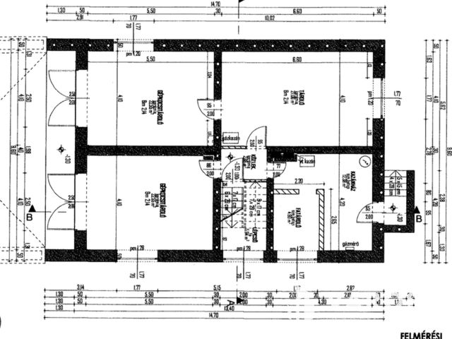 Energiahatékony iroda sok parkolóval, két utcai bejárattal