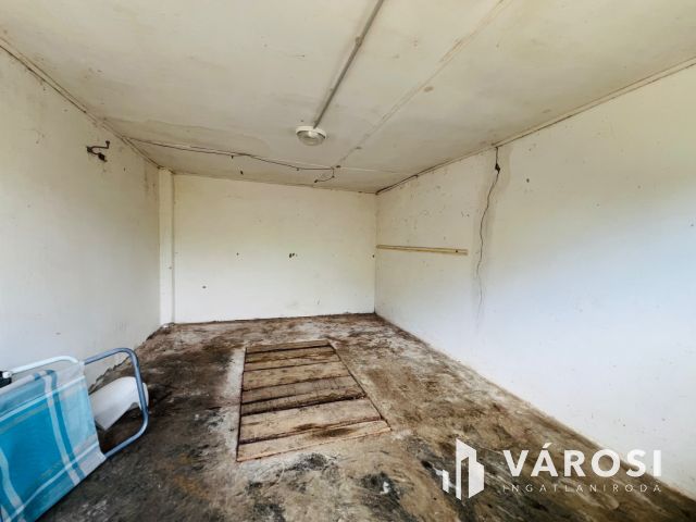 Gazdálkodásra is alkalmas családi ház Balatonszárszón