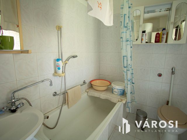 Gazdálkodásra is alkalmas családi ház Iklódbödőcén