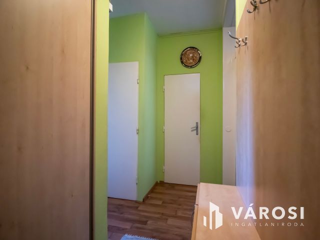 Csendes lakás, a Csónakázó-tó mellett
