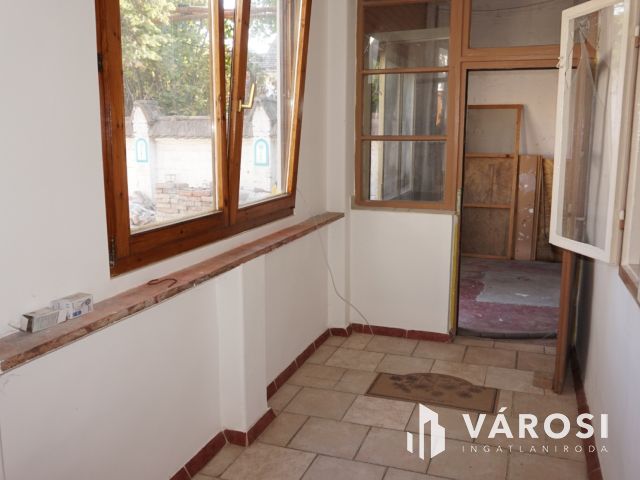 Kertes ház a Csúcson