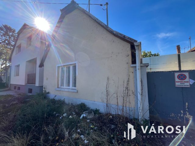 Felújítandó családi ház Pilismaróton!